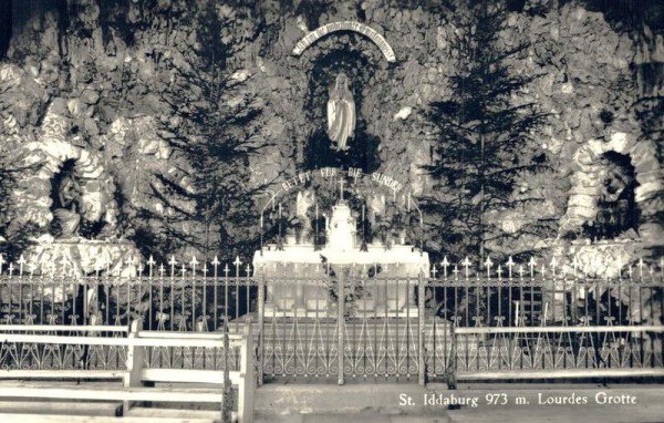 St. Iddaburg. Lourdes Grotte Vorderseite