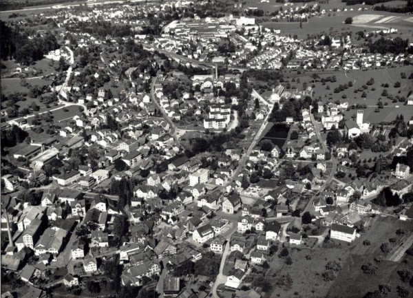 Oberuzwil SG - Flugaufnahmen Vorderseite