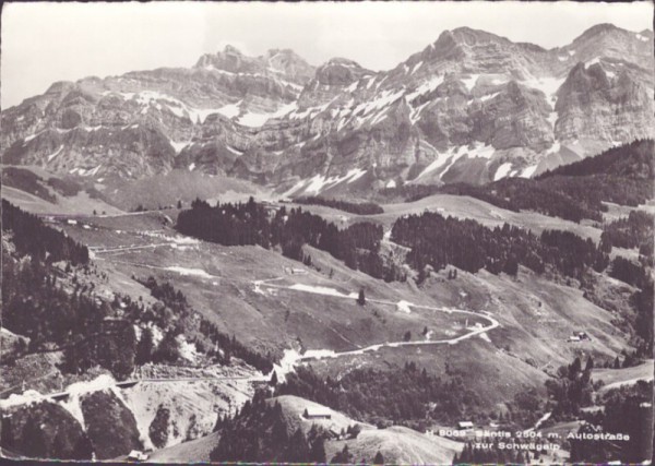 Säntis mit Autostrasse zur Schwägalp