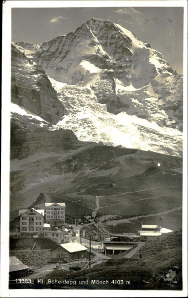 Kleine Scheidegg und Mönch (4105 m) Vorderseite