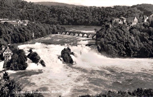 Schaffhausen - Neuhausen. Rheinfall Vorderseite