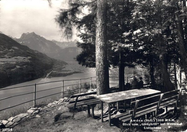 Amden, Blick vom Giregärtli auf Weesen & Linthebene Vorderseite