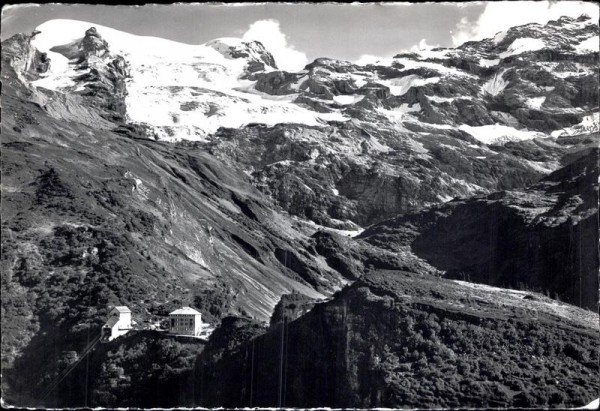 Hotel Trübsee mit Titlis Vorderseite