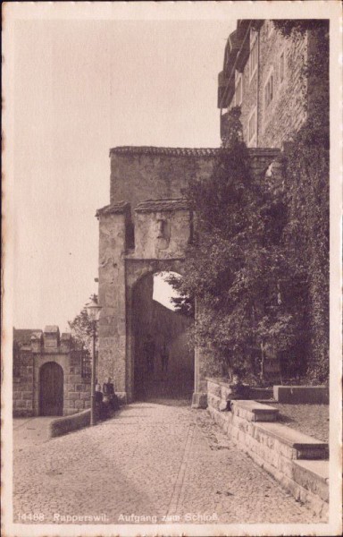 Rapperswil. Aufgang zum Schloss