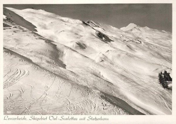 Lenzerheide. Skigebiet Val Scalottas mit Stätzerhorn Vorderseite