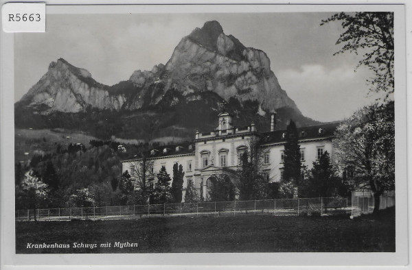 Krankenhaus Schwyz mit Mythen