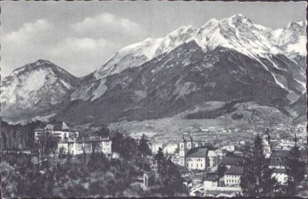 Berg Isel mit Nordkette, Innsbruck
