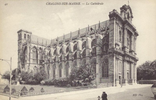 Kathedrale von Châlons-en-Champagne Vorderseite