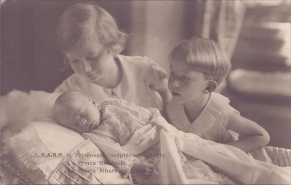 Prinzessin Joséphine-Charlotte, Prinz Baudouin, Prinz Albert de Liège Vorderseite