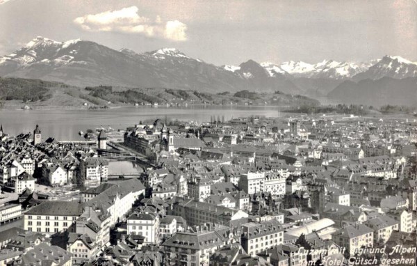 Luzern mit Rigi und Alpen, Blick vom Hotel Gütsch Vorderseite