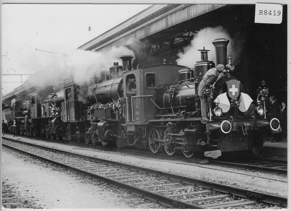 Personenbahnhof St. Gallen - Degersheim Dampflokifest 4 Lokomotive kurz vor der Abfahrt - Bahn