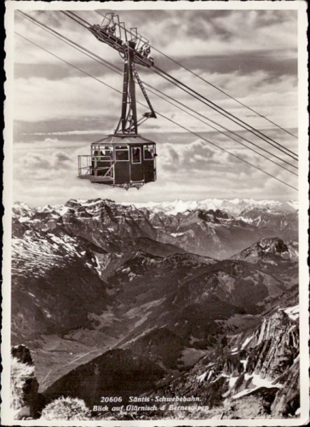 Säntis-Schwebebahn - Blick auf Glärnisch und Berneralpen