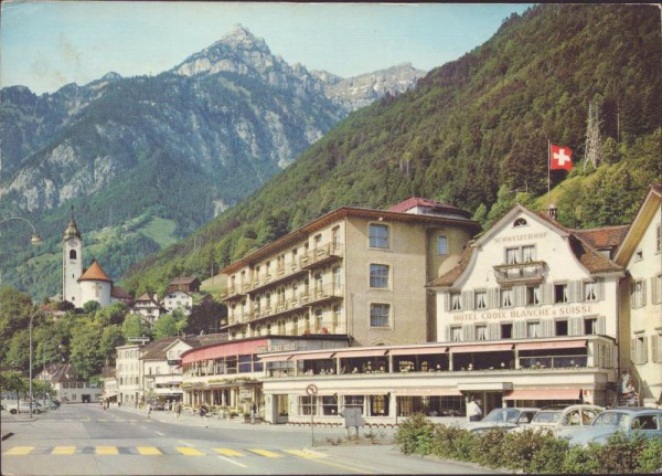 Flüelen am Vierwaldstättersee mit Rophaien