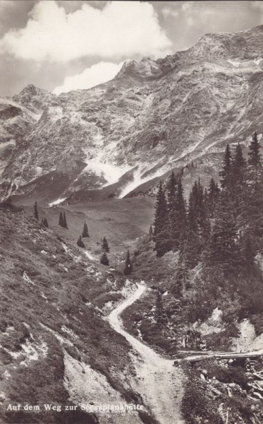 Auf dem Weg zur Scesaplanahütte