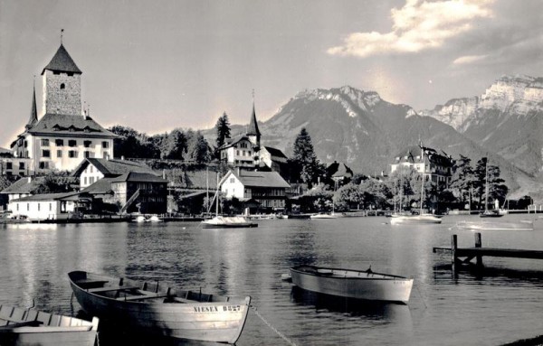 Spiez mit Kirche und Spiezerhof Vorderseite
