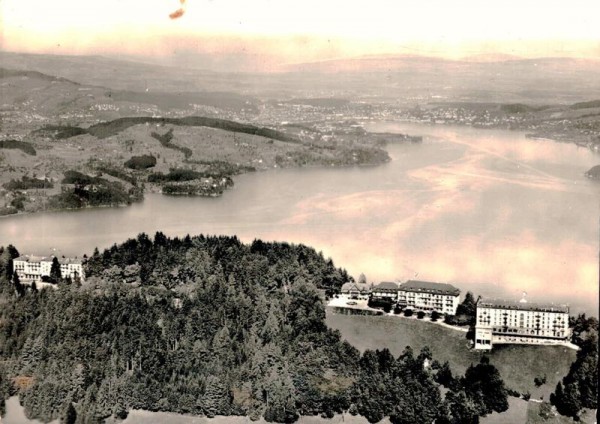Der Bürgenstock mit Luzern im Hintergrund Vorderseite