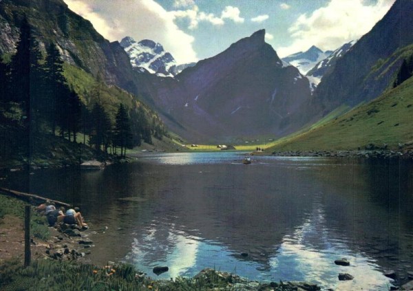 Seealpsee bei Appenzell mit Altmann, Rossmahd und Säntis Vorderseite