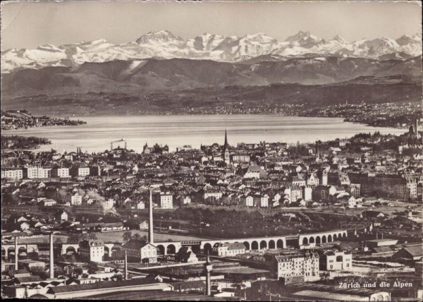 Zürich und die Alpen
