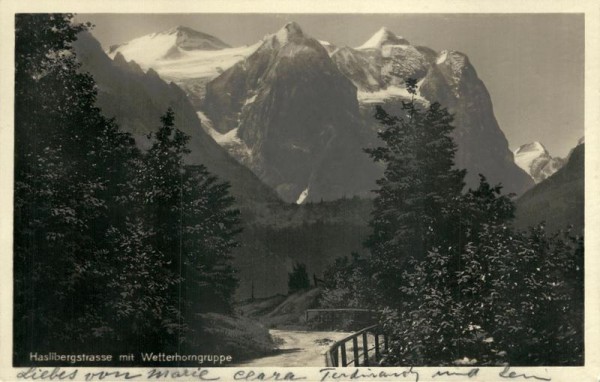 Haslibergstrasse mit Wetterhorngruppe Vorderseite