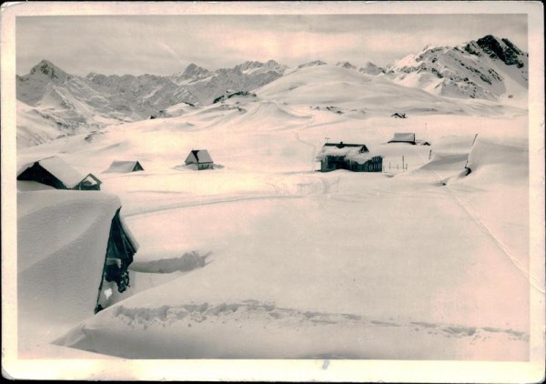 Skigebiet und Berhaus Tannalp Vorderseite