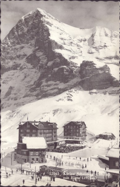 Kleine Scheidegg (2061 m) mit Eiger (3970 m)