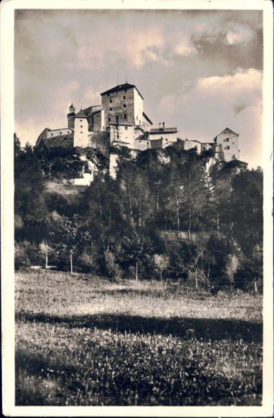 Schloss Tarasp Vorderseite