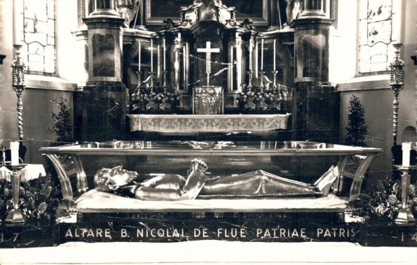 Altar mit den Reliquien des sel. Bruder-Klaus. 1943 Vorderseite