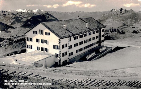 Rigi-Kulm, Blick gegen Berneralpen und Pilatus Vorderseite