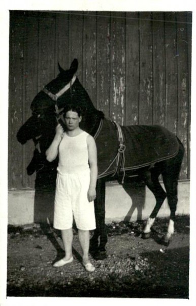Max Baur mit Pferd, Feb. 1920, 65mmx45mm Vorderseite