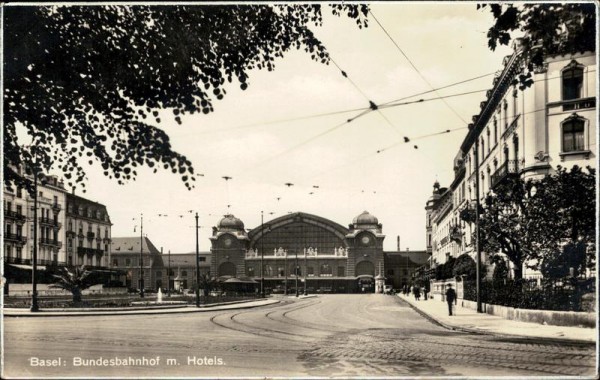 Basel: Bundesbahnhof  Vorderseite