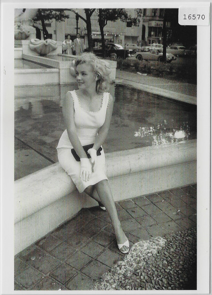 Marilyn Monroe am Brunnen - Photo: Sam Shaw