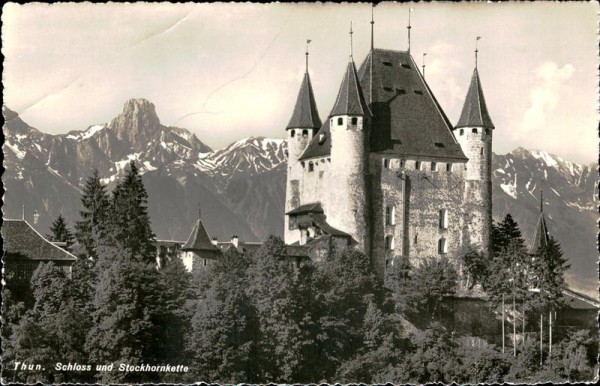 Schloss Thun Vorderseite