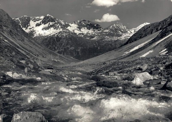 Julierstrasse mit Piz Bernina u. Piz Surley Vorderseite