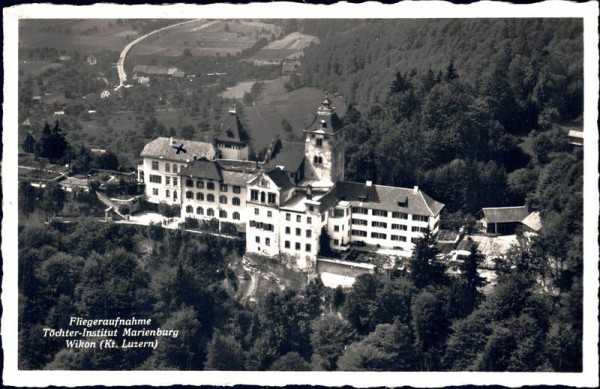 Fliegeraufnahme Töchter-Institut Marienburg Wikon  Vorderseite
