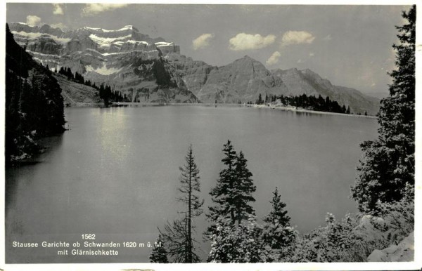 Stausee Garichte mit Glärnischkette, Schwanden Vorderseite
