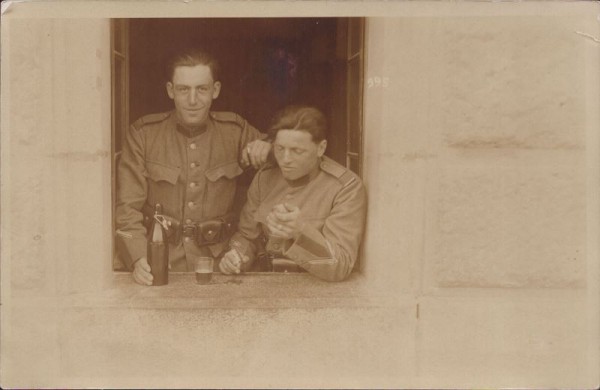 Soldaten in der Kaserne Thun