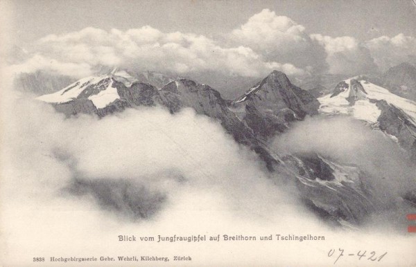 Blick vom Jungfraugipfel auf Breithorn und Tschingelhorn Vorderseite