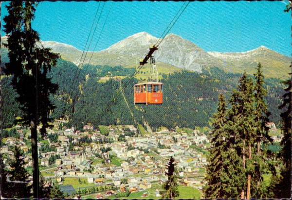 Davos. Brämabüel-Jakobshorn-Bahn gegen Schatzalp und Schiahorn