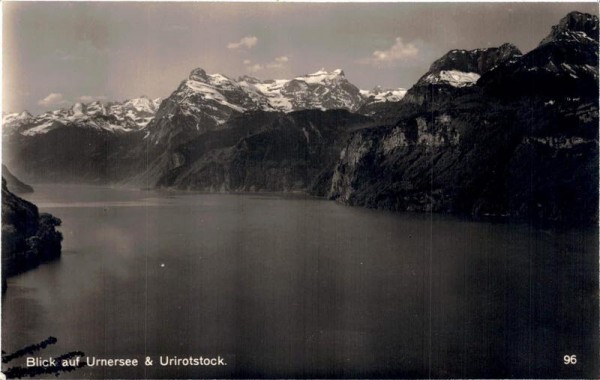 Blick auf Urnersee & Urirotstock Vorderseite