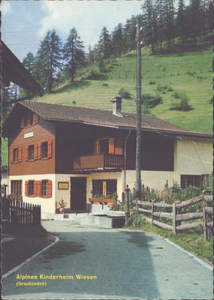 Wiesen, Alpines Kinderheim Vorderseite