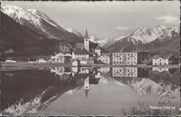 Dorf und die Alpen. Vorderseite