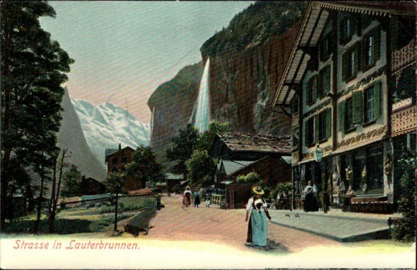 Strasse in Lauterbrunnen Vorderseite