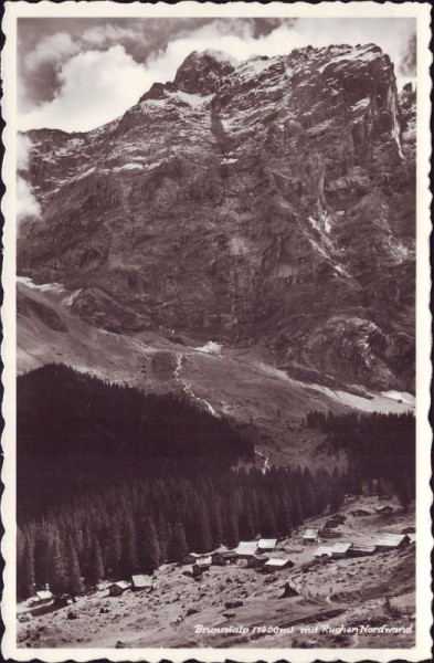 Brunnialp (1400m) mit Ruchen Nordwand