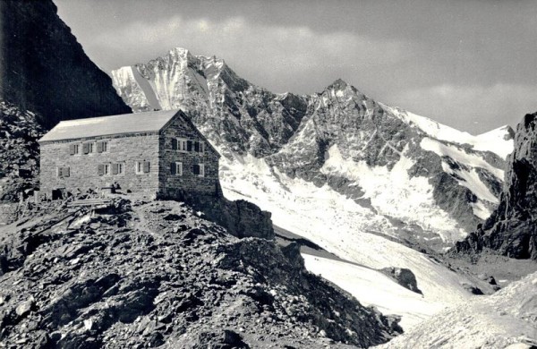 Britannia Hütte, Dom Lenzspitze Vorderseite
