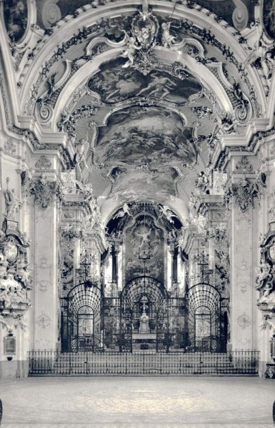 Klosterkirche Einsiedeln. Blick gegen den Chor Vorderseite