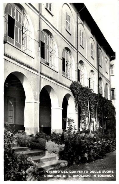 Interno del convento delle suore Vorderseite