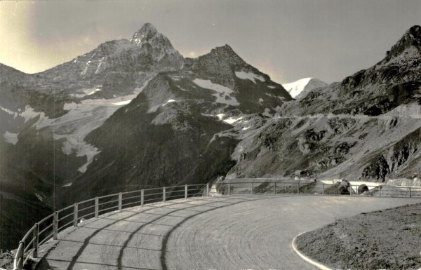 Sustenstrasse bei Wassen-Meiringen Vorderseite