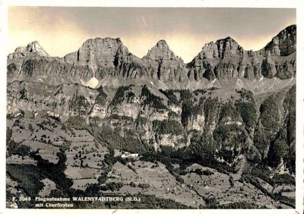 Walenstadtberg mit Churfirsten Vorderseite