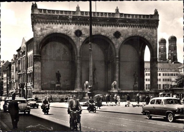 München, Feldherrnhalle Vorderseite