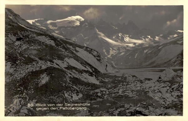 Blick von der Segneshütte gegen den passübergang Vorderseite